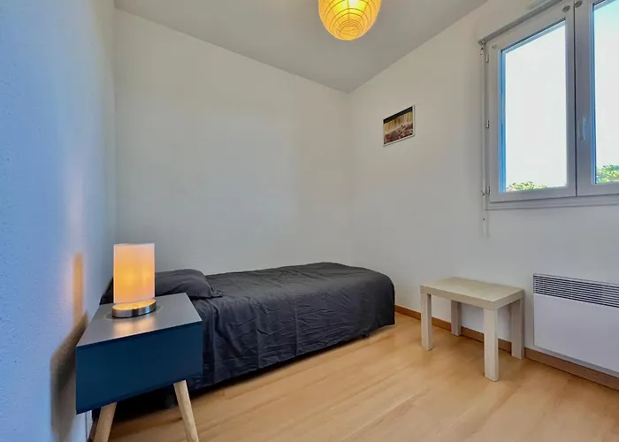 Au Petit Pecheur - T2 Bis Avec Vue Courant *